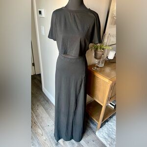 Black shirt sleeve crop top with matching maxi skirt with slit - size small